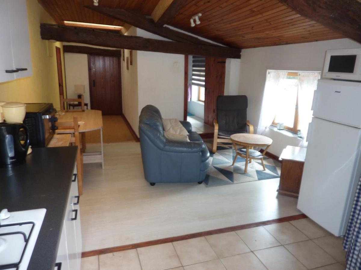 La Metairie Apartment Parthenay Luaran gambar