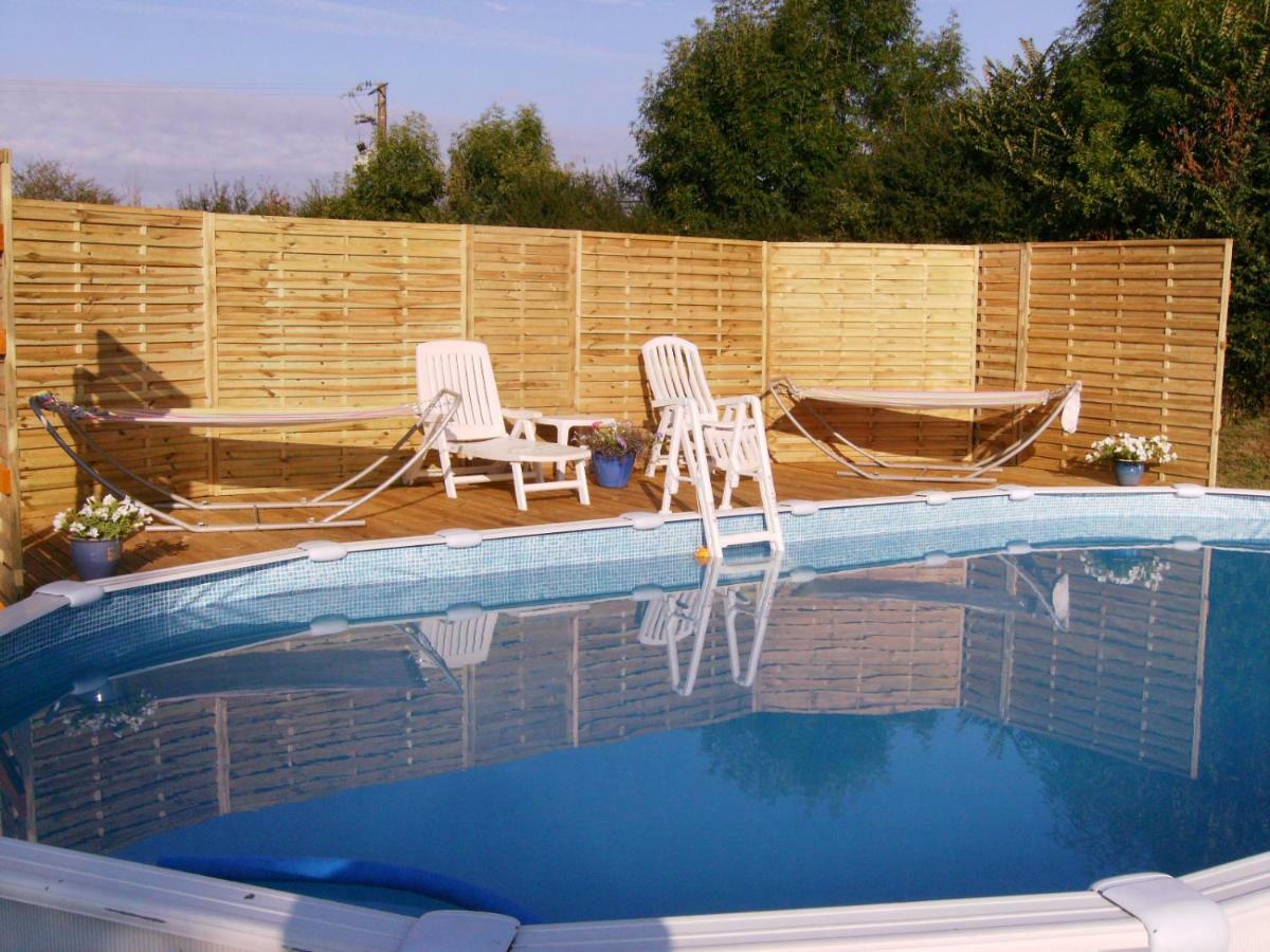 La Metairie Apartment Parthenay Luaran gambar