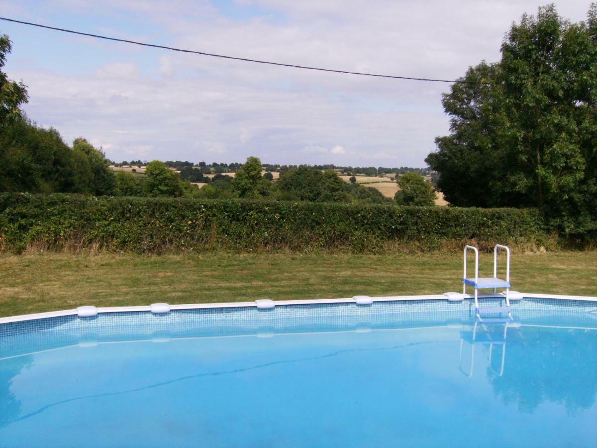La Metairie Apartment Parthenay Luaran gambar