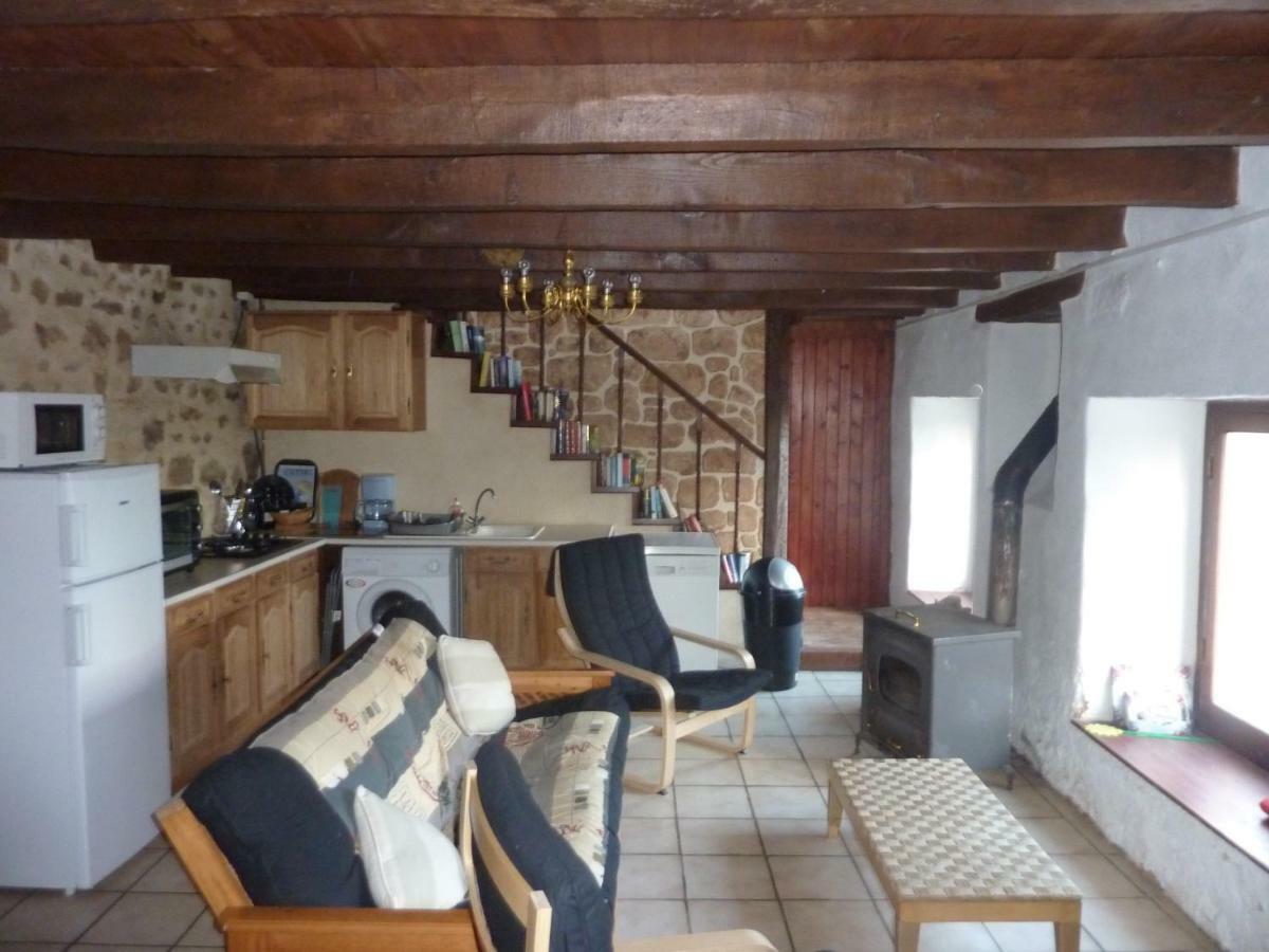 La Metairie Apartment Parthenay Luaran gambar