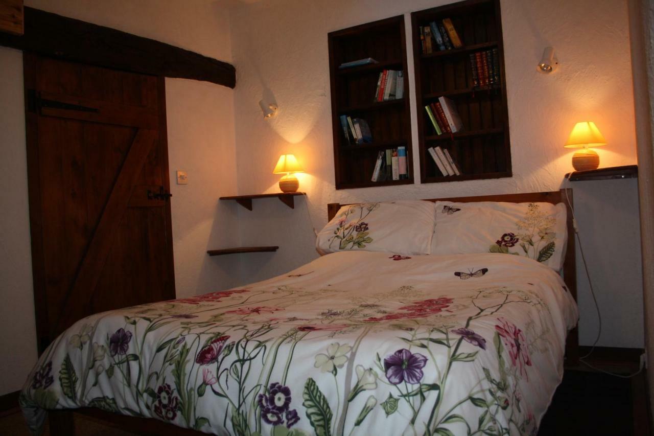 La Metairie Apartment Parthenay Luaran gambar